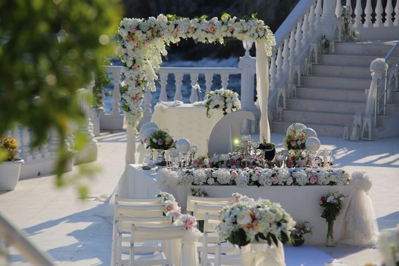 cost of Decorations and floral arrangements for a Persian Wedding in Turkey