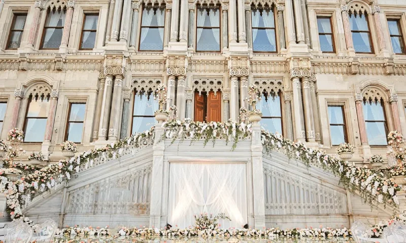 Benefits of choosing a boutique hotel for your wedding in Galata