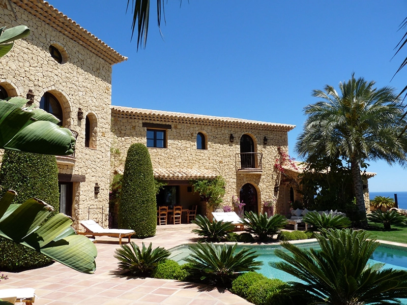 Luxury properties in Alicante