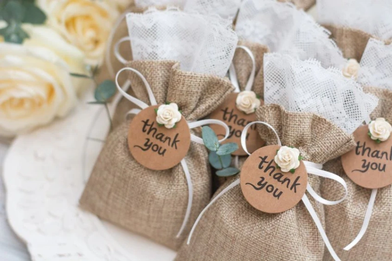 Why choose unique wedding favors?