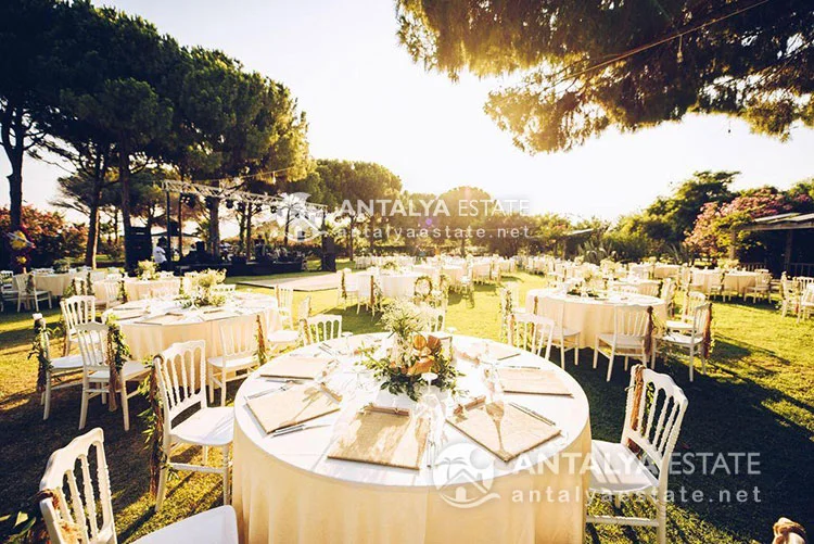 Why You Should Hire a Local Wedding Planner in Antalya