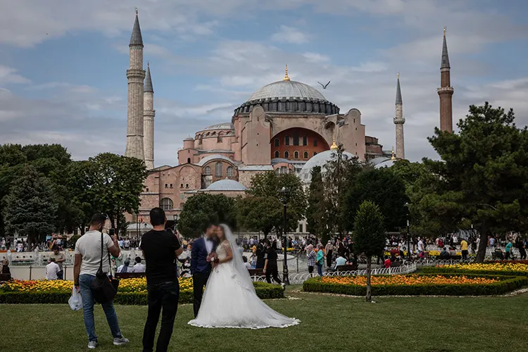 Top Cultural Influences for a Unique Wedding in Turkey